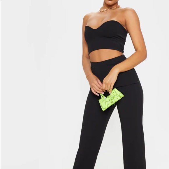 BLACK SWEETHEART BANDEAU CROP TOP - Picture 4 of 9